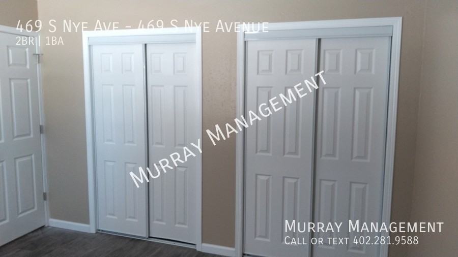 469 S Nye Ave - Photo 6 of 11