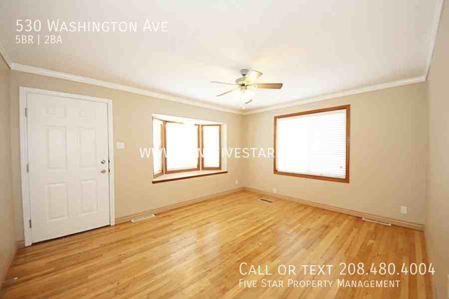 530 Washington Ave - Photo 2 of 16