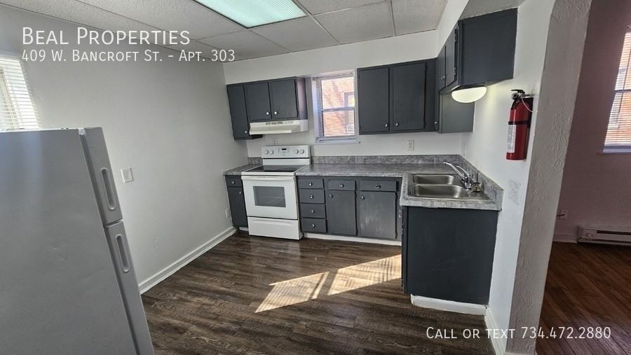 409 W Bancroft St #303 - Photo 3 of 10