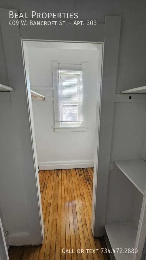 409 W Bancroft St #303 - Photo 4 of 10