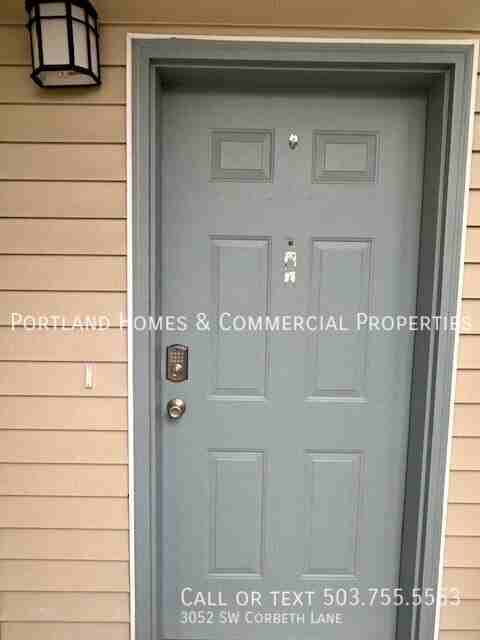 3052 Sw Corbeth Ln - Photo 3 of 17