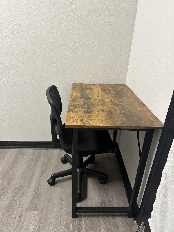 2142 Blackstone Landing Dr - Photo 2 of 11