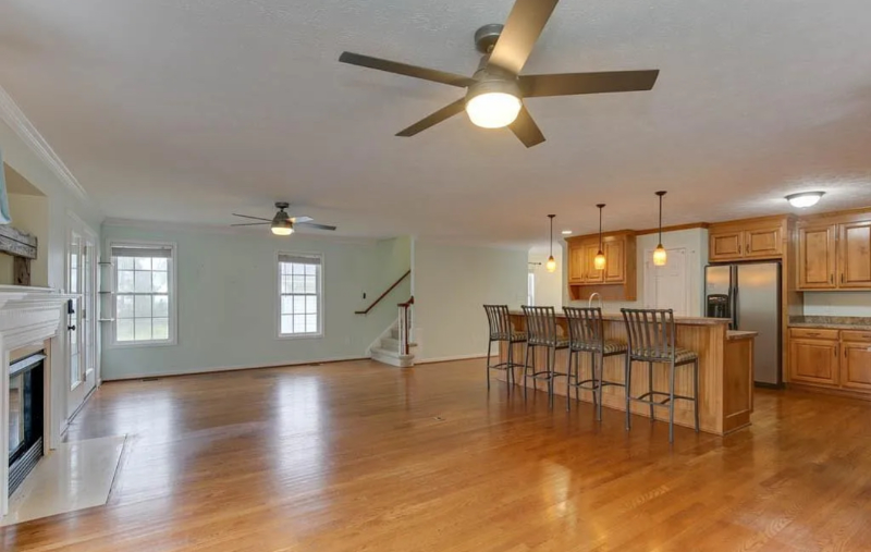 17 Freeman Dr - Photo 3 of 13