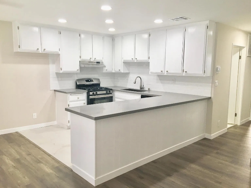 623 E Cedar Ave #L - Photo 4 of 13