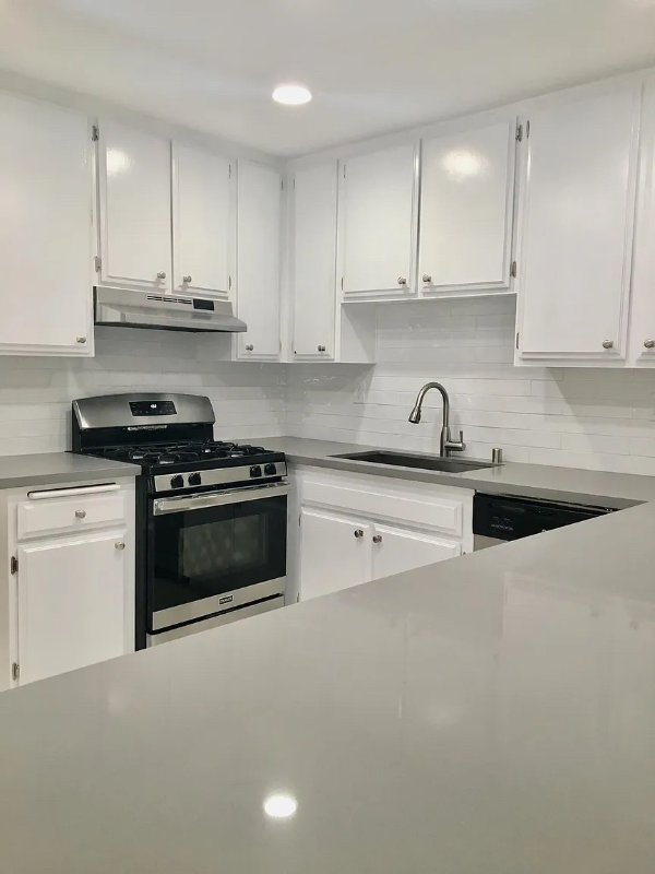 623 E Cedar Ave #L - Photo 6 of 13