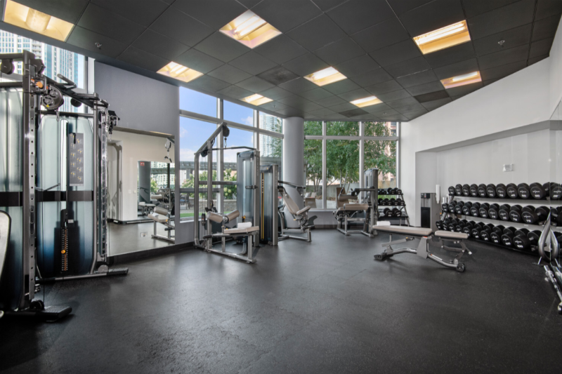 300 North Canal Street - Photo 7 of 10