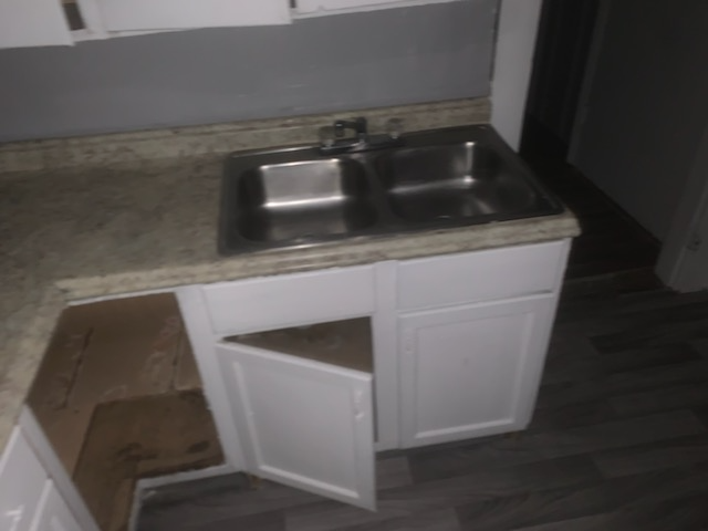 310 Bragg Smith St - Photo 7 of 8