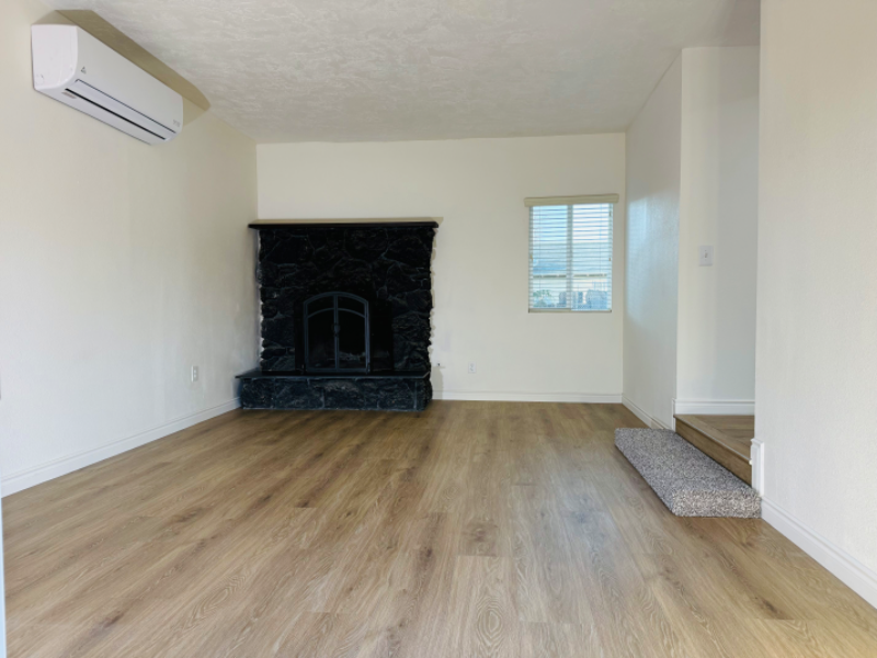 7893 Sierra Avenue #B - Photo 7 of 20