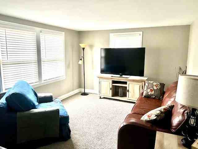 116 N 6th Ave - Photo 2 of 13