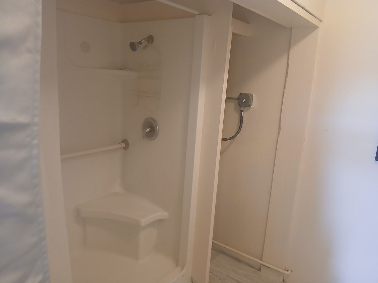 2004 Northwest 27th Street - Photo 5 of 27