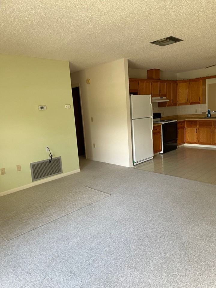 44 S Kentucky Ave - Photo 3 of 31