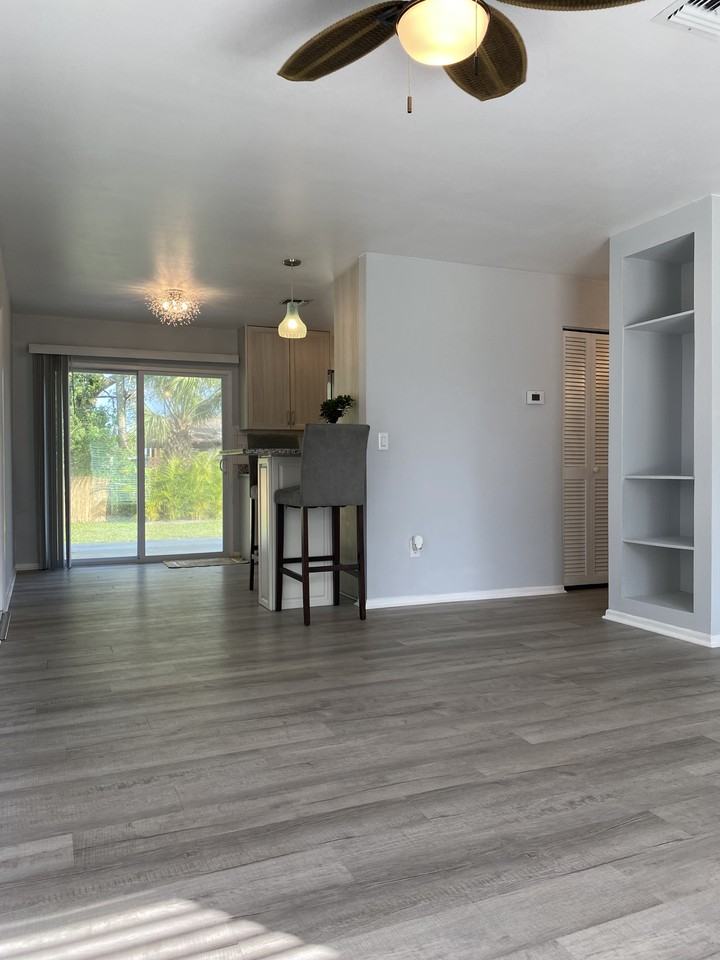 793 Bianca Dr Ne #NA - Photo 2 of 19