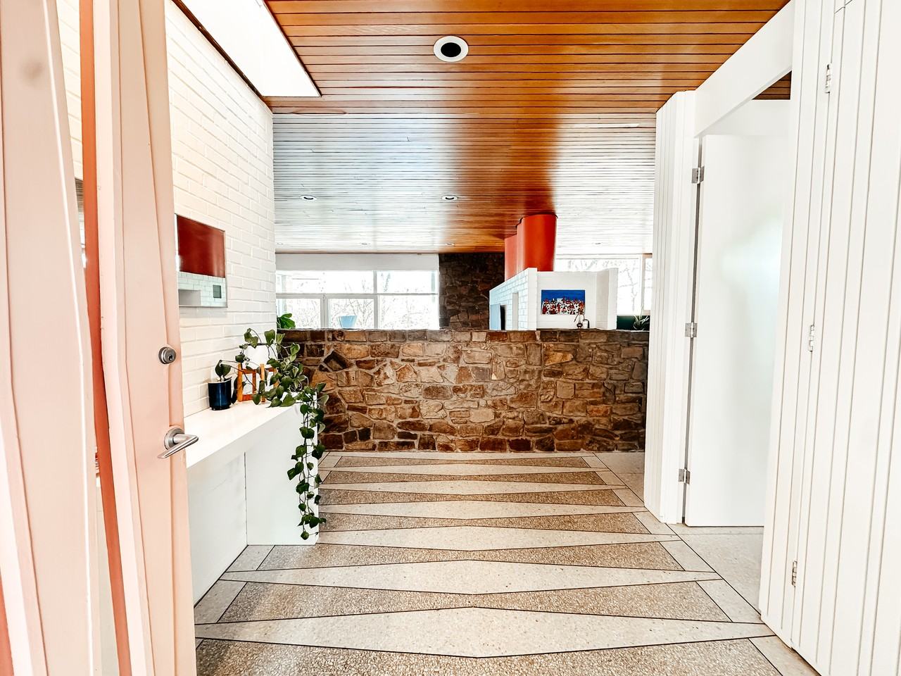 7346 S Sleepy Hollow Dr #NA - Photo 3 of 37