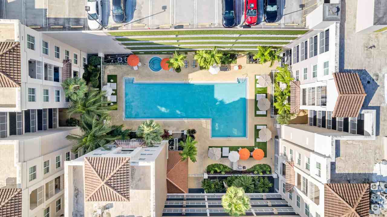 Monteverde at Renaissance Park - Photo 4 of 26