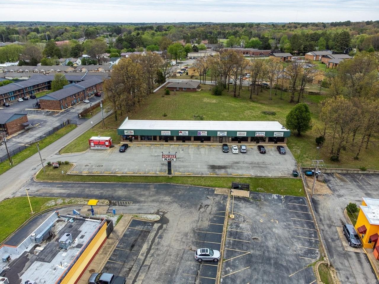 206 Melrose St - Photo 3 of 30