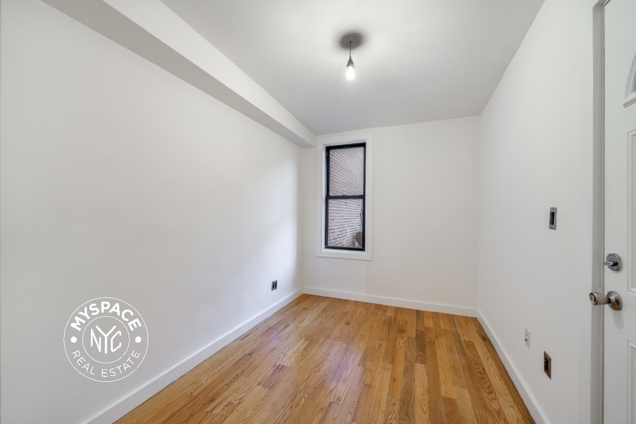 1145 Dean St #2 - Photo 5 of 11