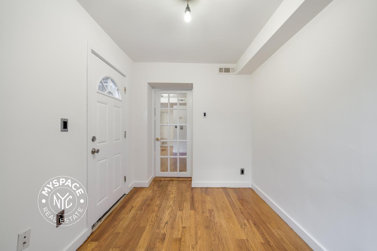 1145 Dean St #2 - Photo 6 of 11