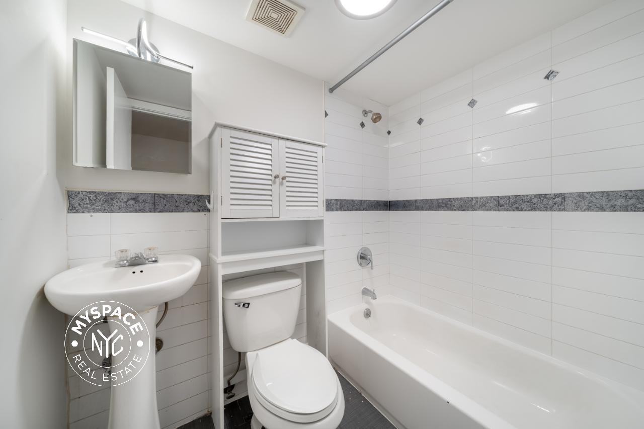 1145 Dean St #2 - Photo 7 of 11