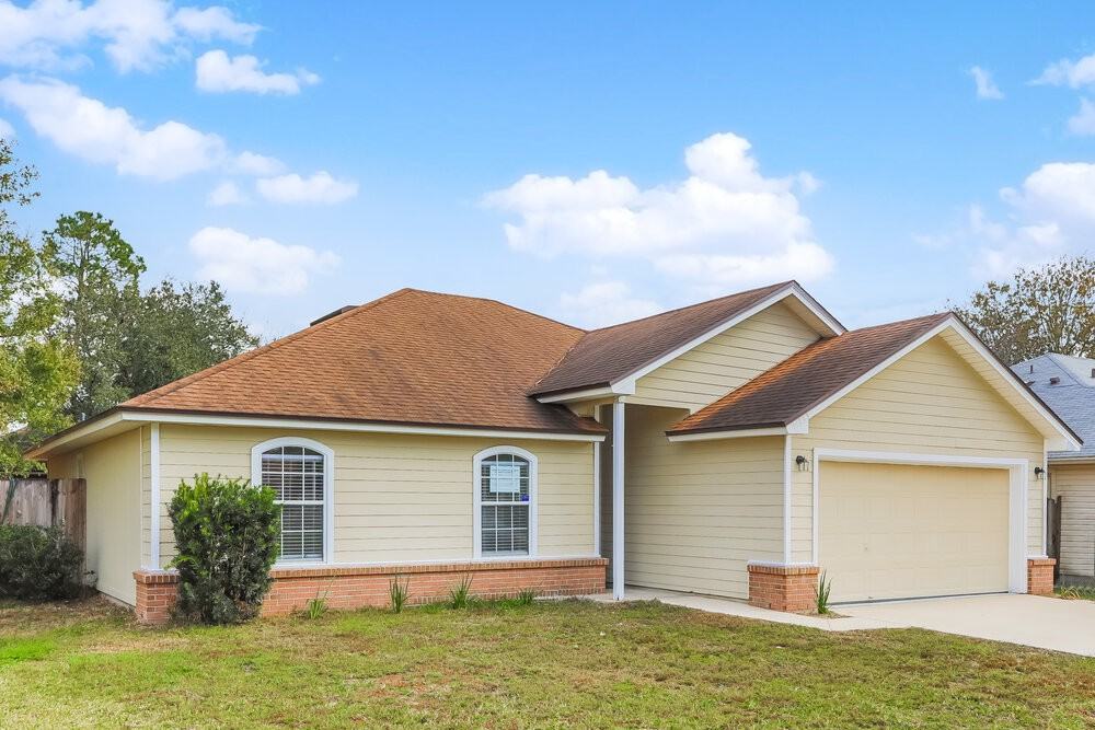 11263 Chapelgate Ln - Photo 3 of 16