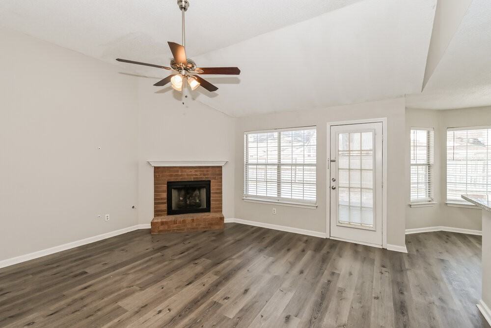 7550 Roundleaf Dr - Photo 5 of 16