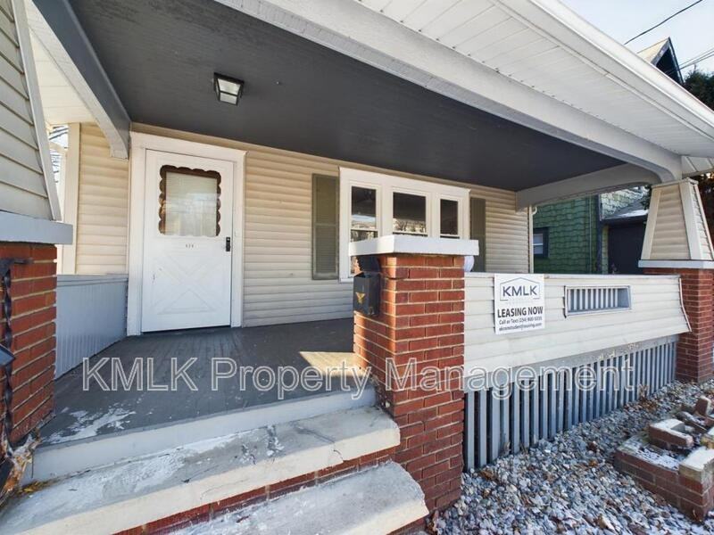 524 Allyn St - Photo 2 of 50