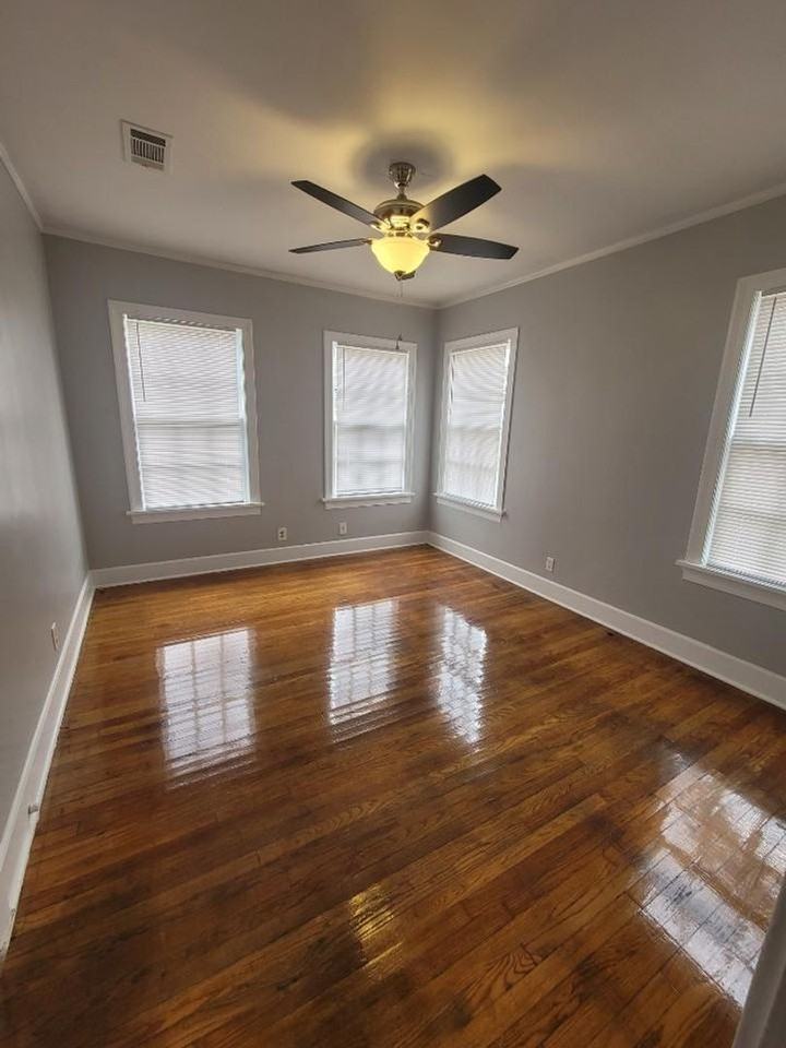 103 E Robinson Pl - Photo 3 of 50