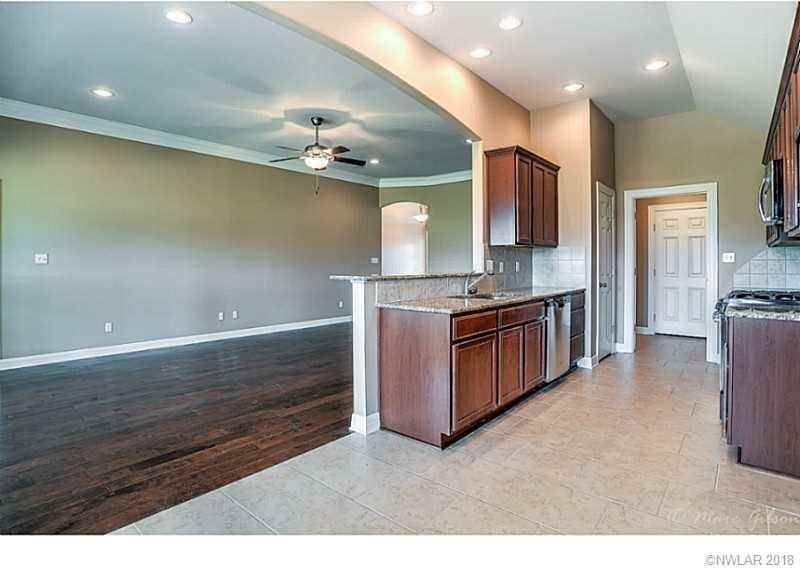 315 Cotton Pointe - Photo 6 of 22