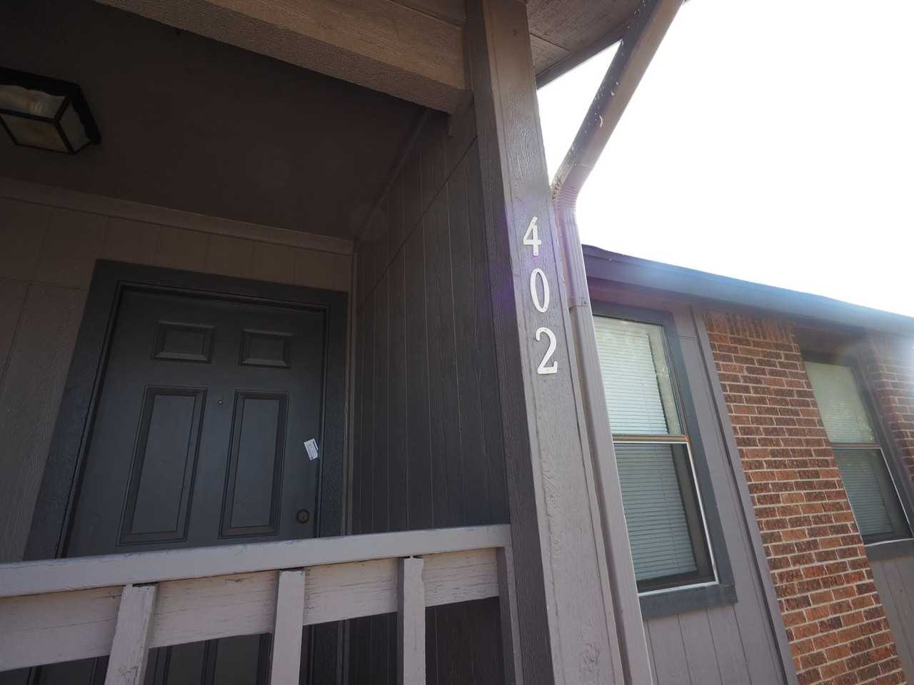 402 Rawhide Loop - Photo 2 of 18