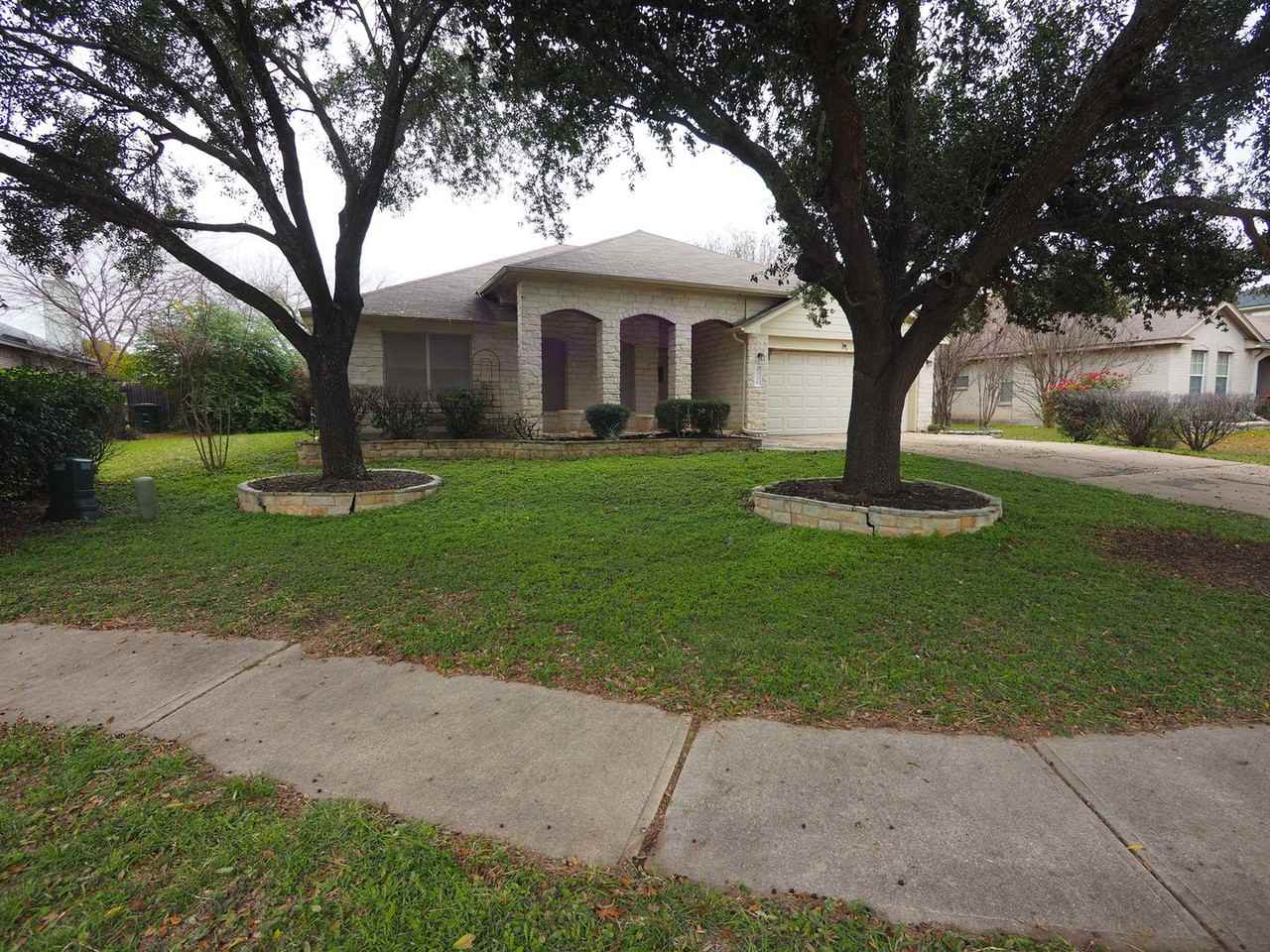 1506 Amber Day Dr - Photo 2 of 24