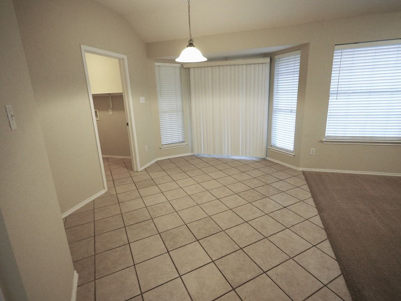 1506 Amber Day Dr - Photo 7 of 24