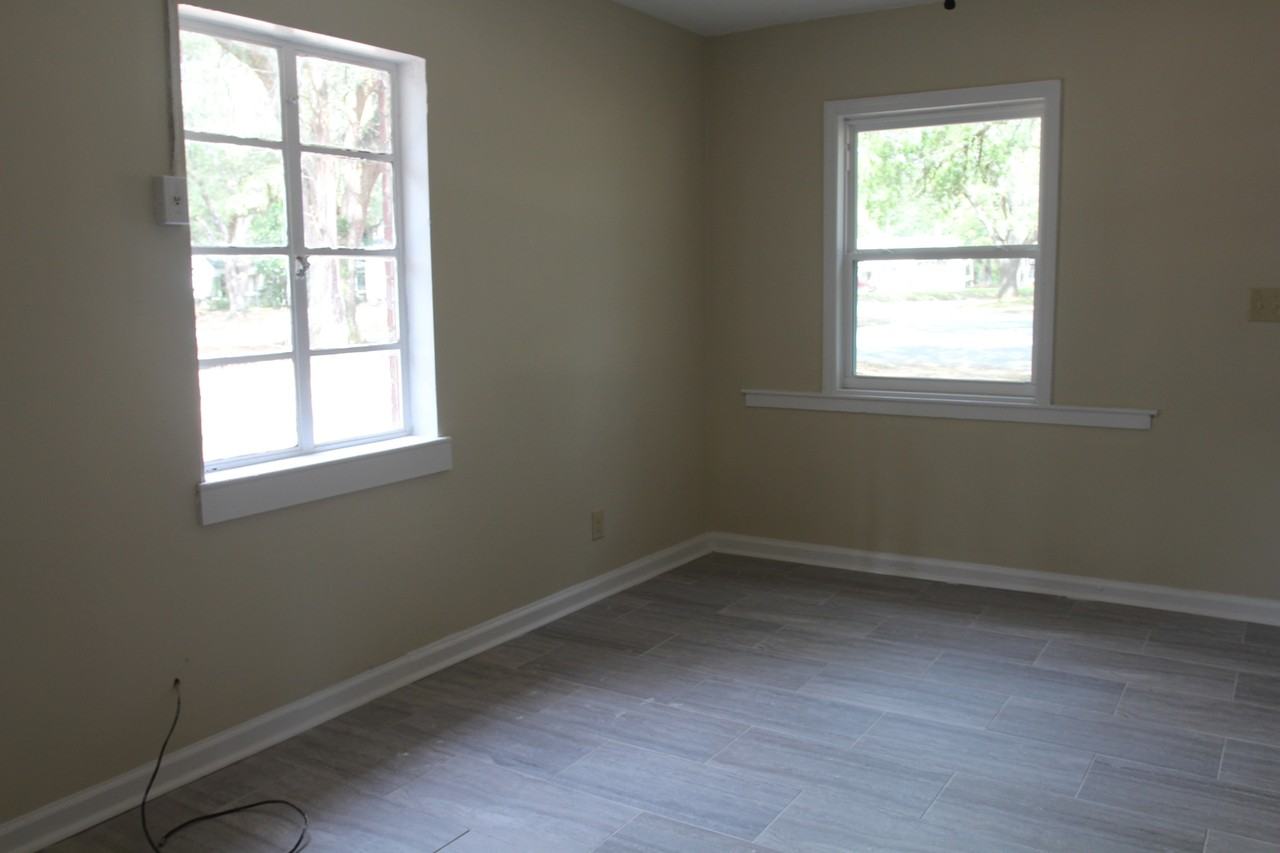 Avalon Avenue 1400 - Photo 3 of 8