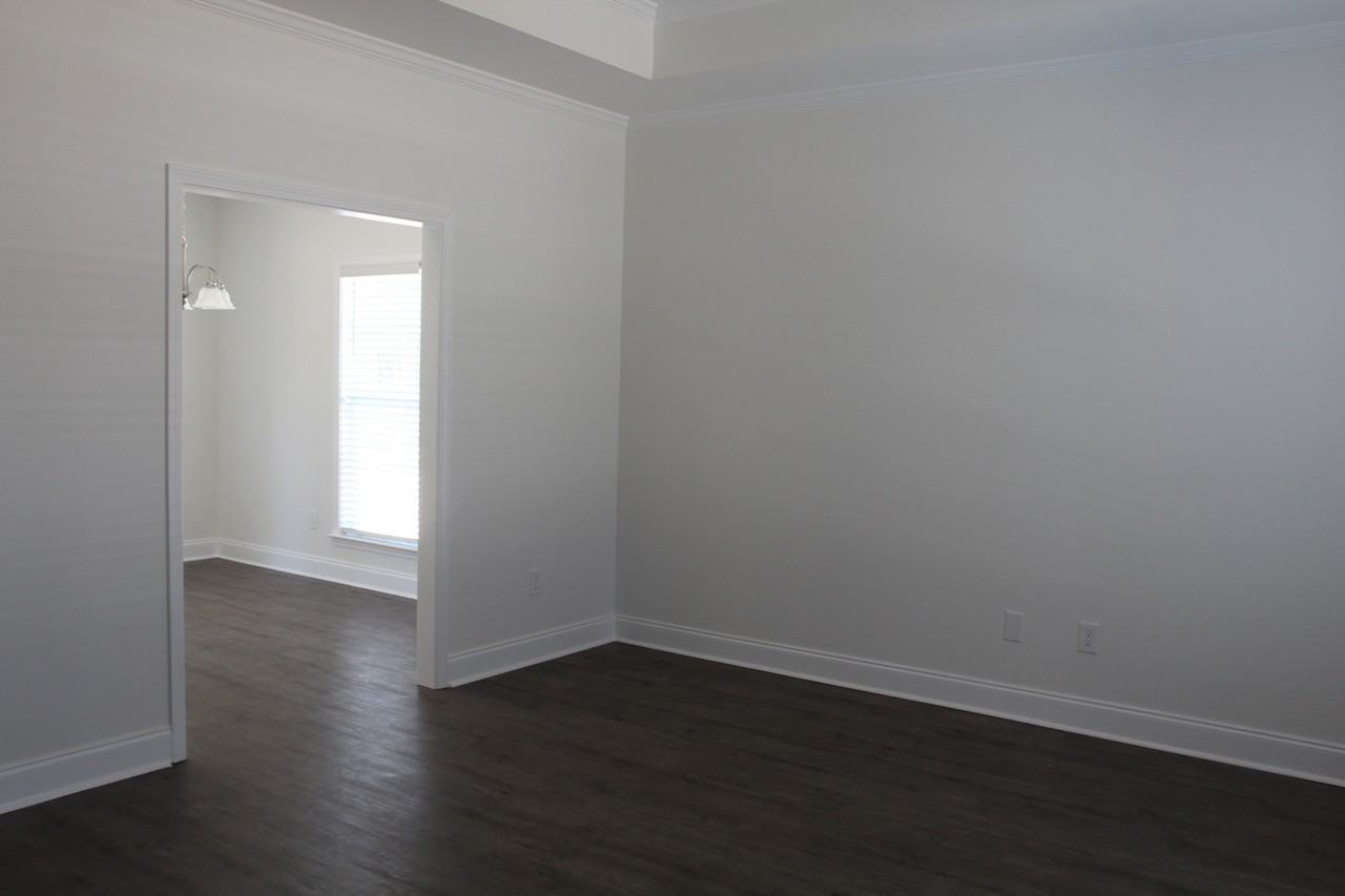 Toccoa Street 162 - Photo 2 of 9