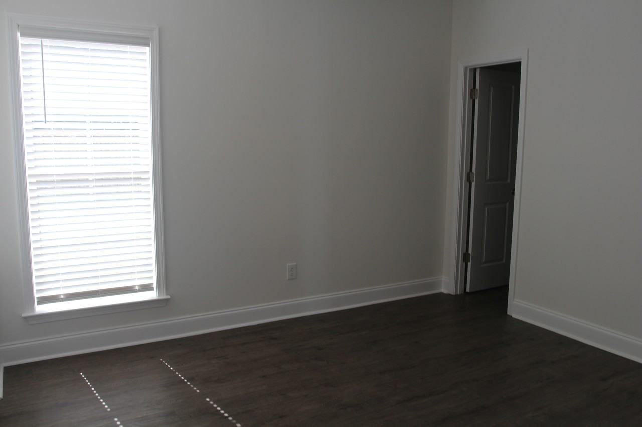 Toccoa Street 162 - Photo 5 of 9