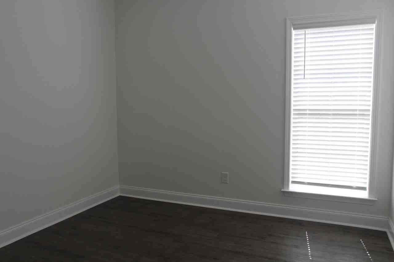 Toccoa Street 162 - Photo 6 of 9