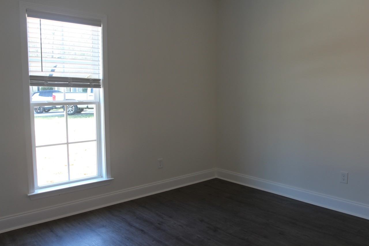 Toccoa Street 162 - Photo 7 of 9