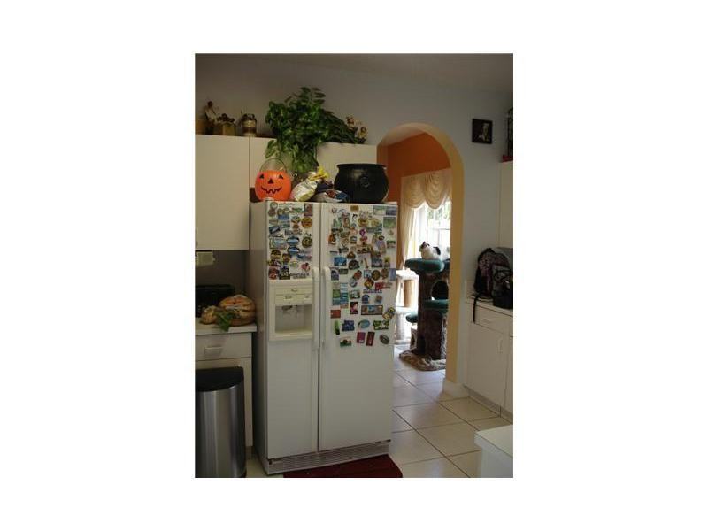 19543 Northwest 79th Court - Photo 3 of 13