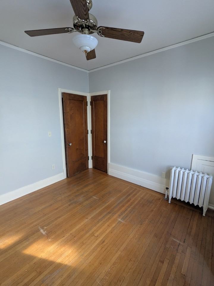 1917 Stevens Ave #4 - Photo 6 of 9