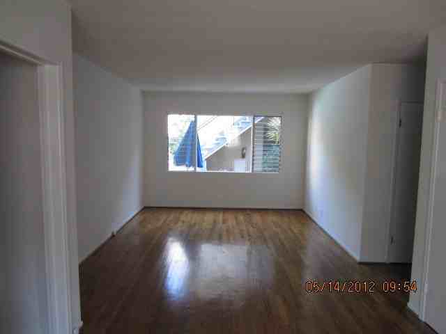 1435 N Fairfax Ave #4 - Photo 4 of 14