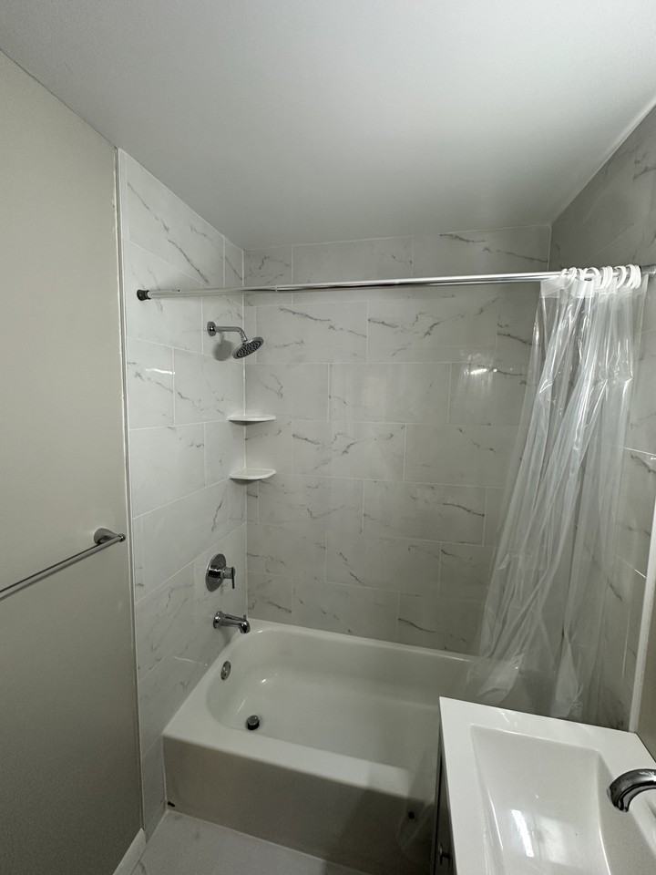 10619 Weymouth St #W3 - Photo 5 of 34