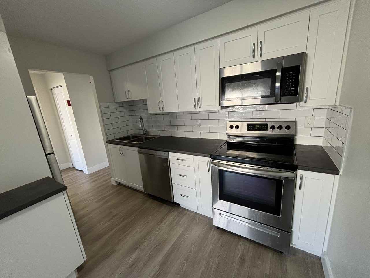 93 Westwood Dr #203 - Photo 6 of 11