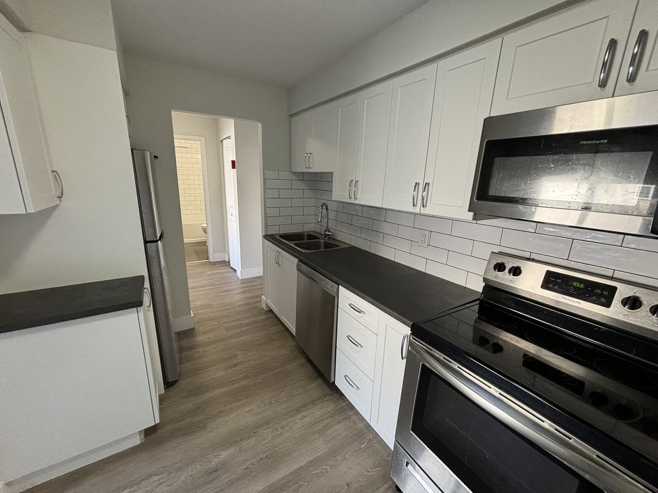 93 Westwood Dr #203 - Photo 7 of 11
