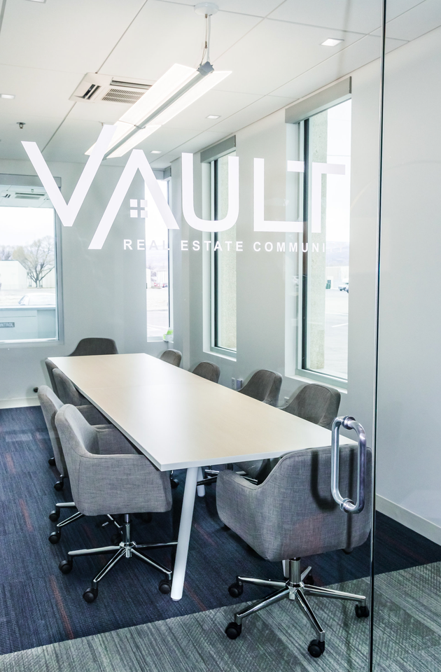 760 Colorado ave - Photo 4 of 4