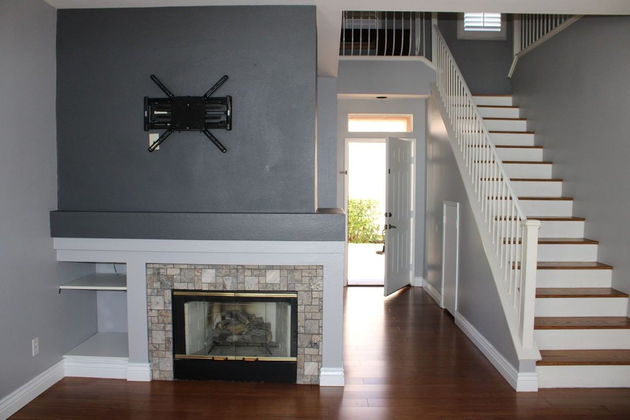 1204 Calle Tesoro - Photo 2 of 25