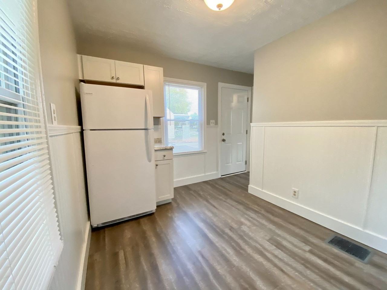 2168 W Bataan Dr - Photo 3 of 14