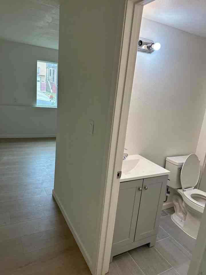 12 Montebello Dr - Photo 2 of 6