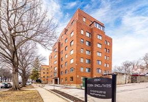 featured image of 2330 Victory Pkwy