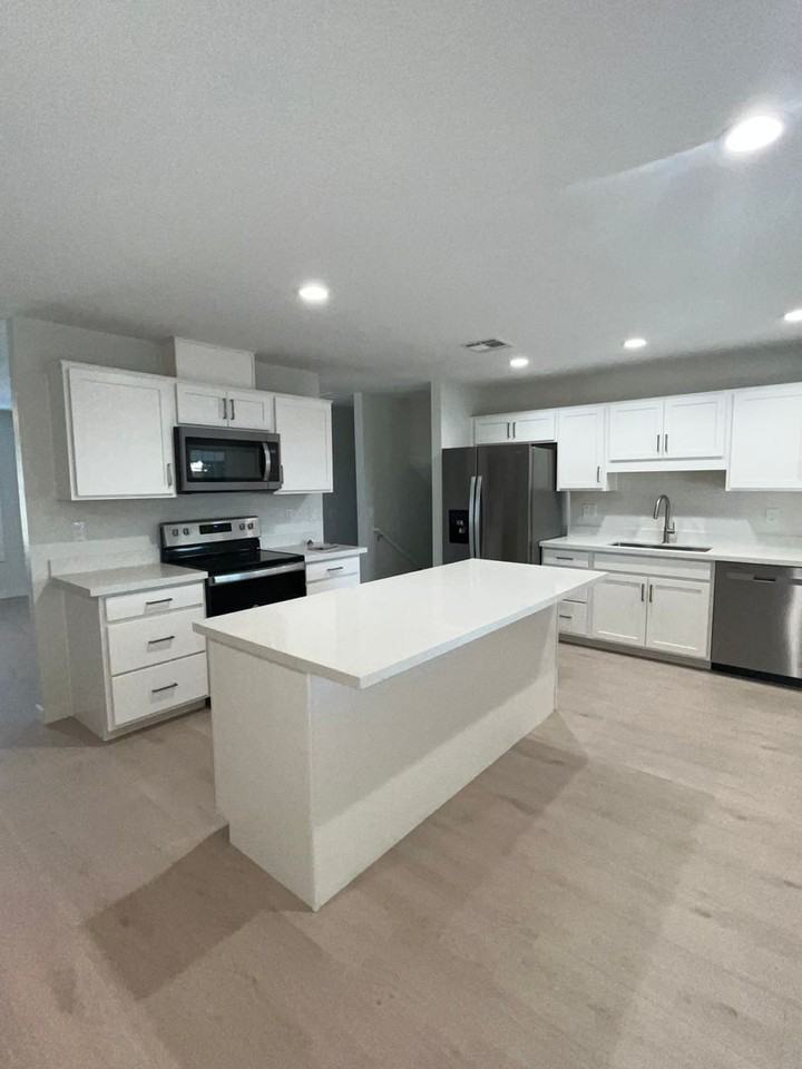 121 E Santa Cruz Dr - Photo 4 of 18
