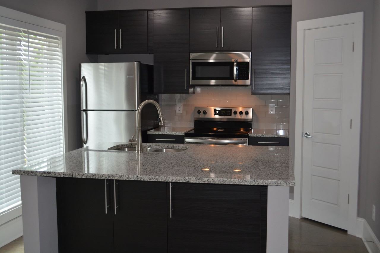 270 Fifth Street - Photo 2 of 7