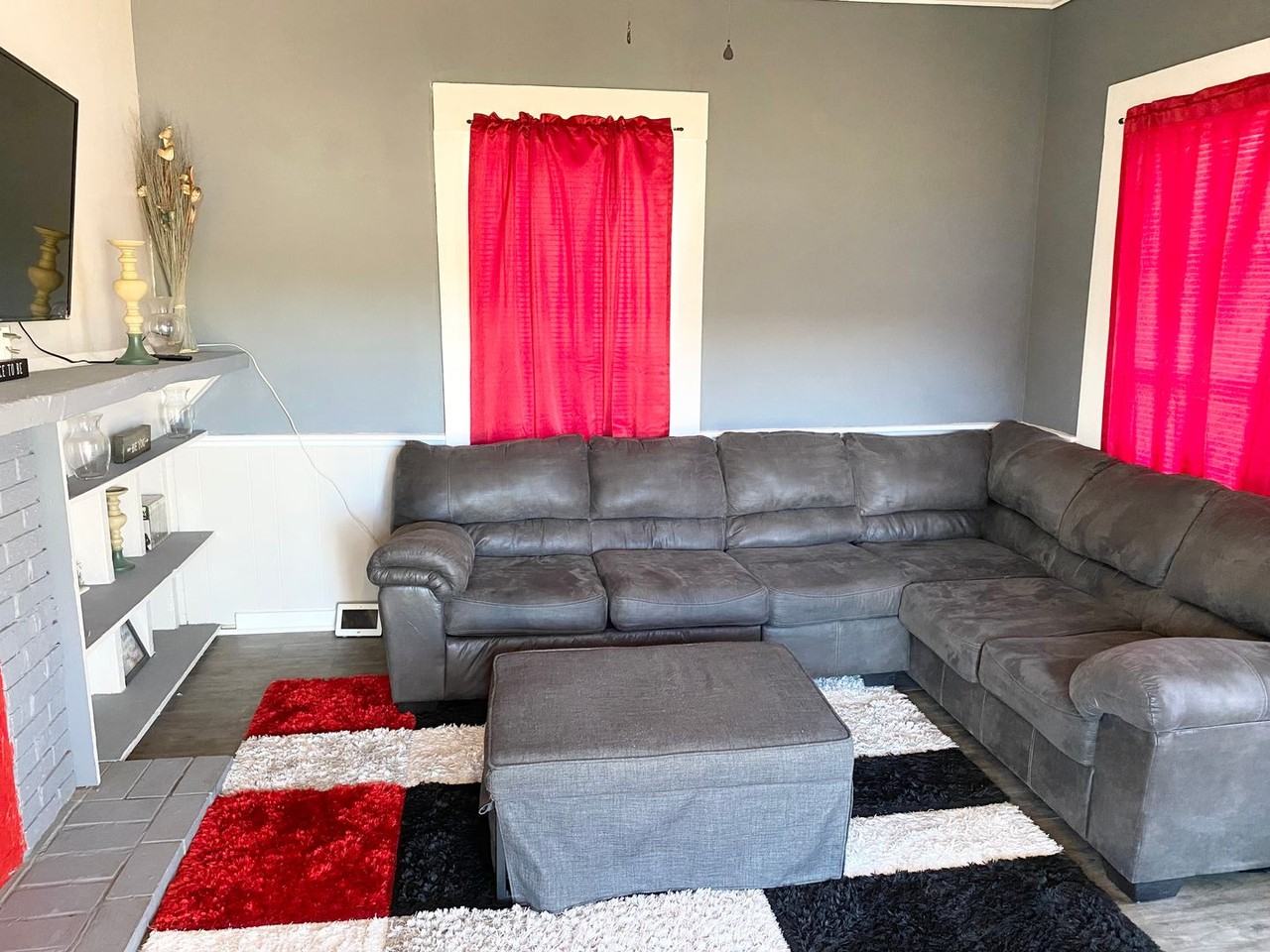 1920 Greene St - Photo 2 of 11