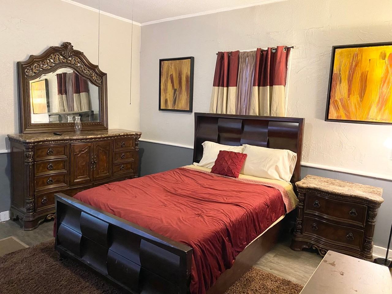 1920 Greene St - Photo 3 of 11